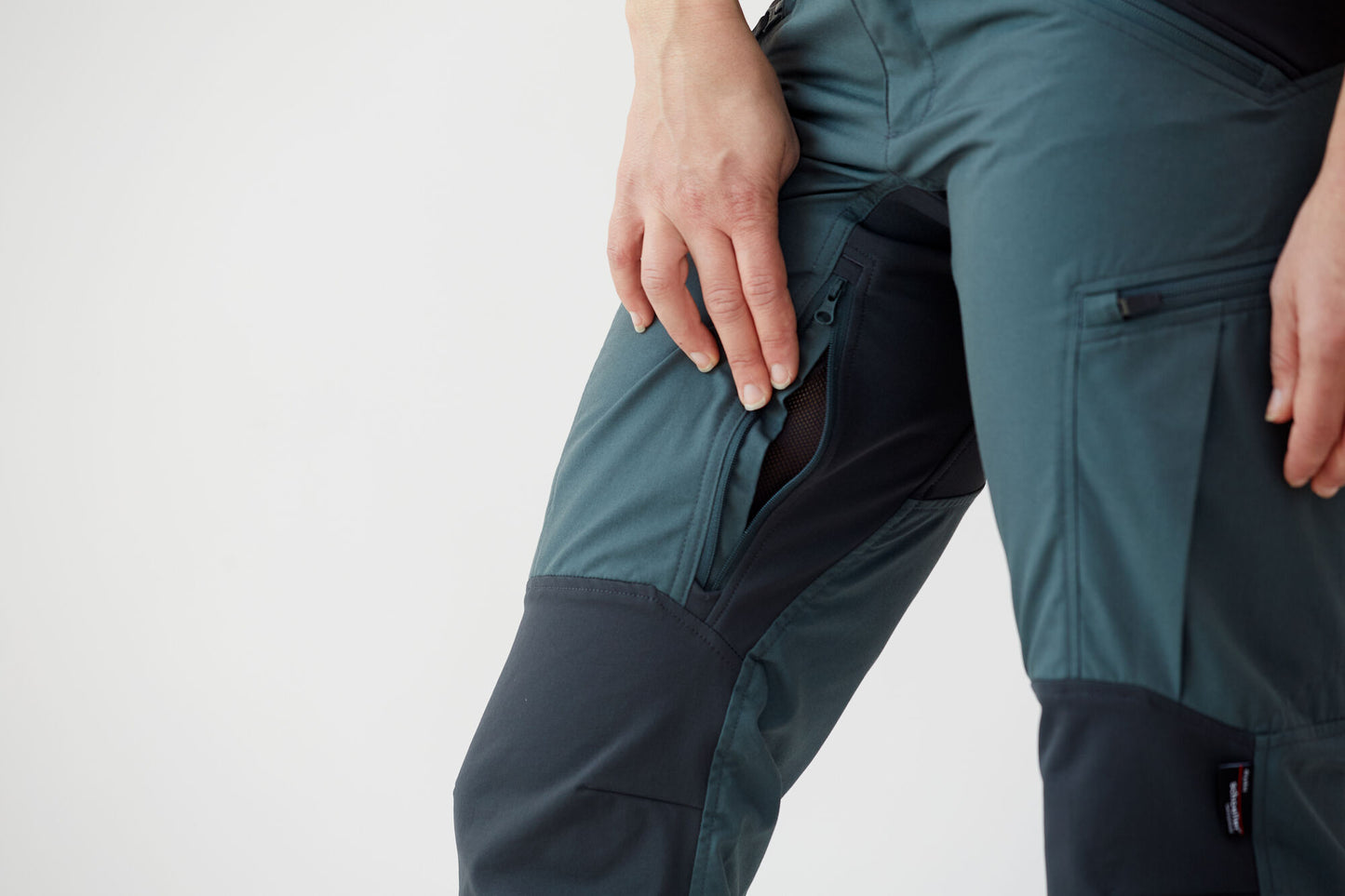Lundhags-Makke-Ws-Pant-1124003-655-detail2xzltbFvQX4TP4